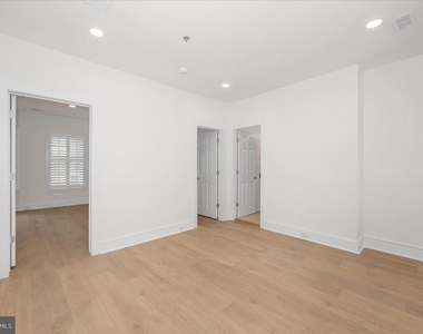 113 Market-thru 115 Street - Photo Thumbnail 1