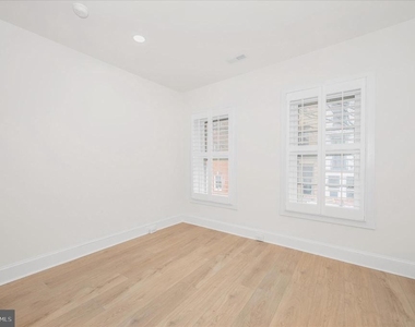 113 Market-thru 115 Street - Photo Thumbnail 25