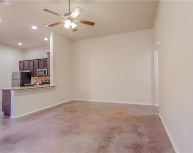 421 Jack Rabbit Ln - Photo Thumbnail 1