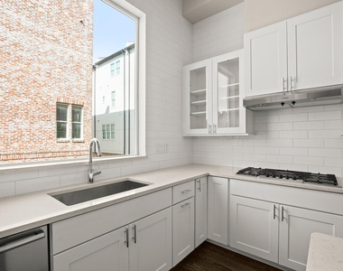 1308 Tinnin Ford Rd - Photo Thumbnail 3