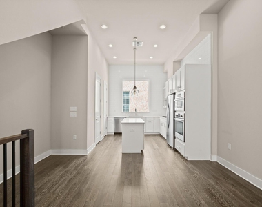 1308 Tinnin Ford Rd - Photo Thumbnail 6