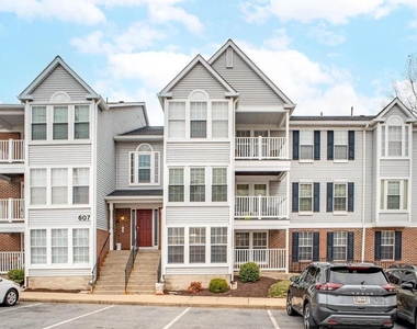 607 Himes Avenue - Photo Thumbnail 3