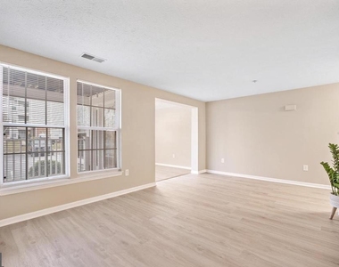 607 Himes Avenue - Photo Thumbnail 9