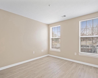 607 Himes Avenue - Photo Thumbnail 21