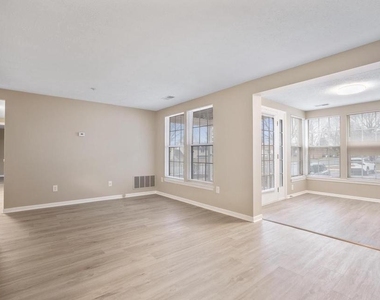 607 Himes Avenue - Photo Thumbnail 8