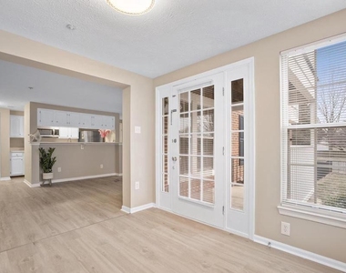 607 Himes Avenue - Photo Thumbnail 10