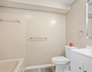 607 Himes Avenue - Photo Thumbnail 23