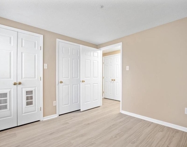 607 Himes Avenue - Photo Thumbnail 22
