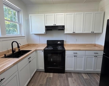 119 High Street: 601 William St Unit - Photo Thumbnail 4
