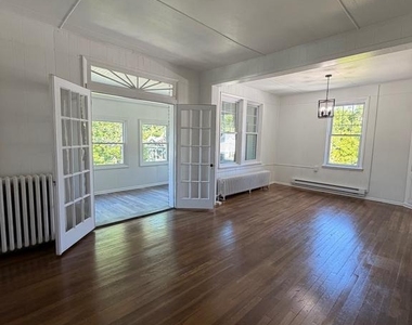 119 High Street: 601 William St Unit - Photo Thumbnail 1