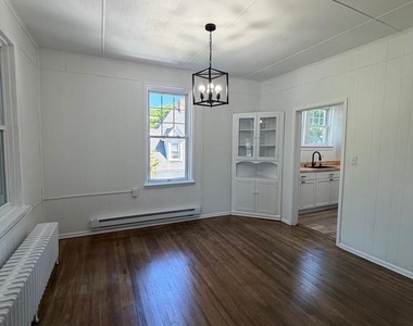 119 High Street: 601 William St Unit - Photo Thumbnail 2