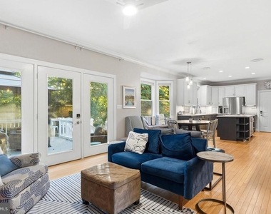 11203 Dancer Court - Photo Thumbnail 19