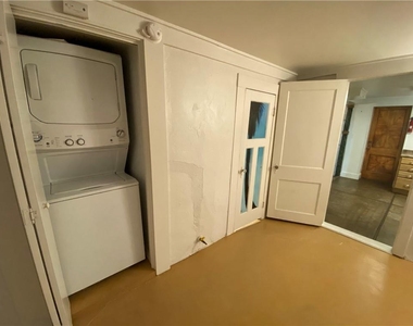 1501 W 9th St - Photo Thumbnail 19
