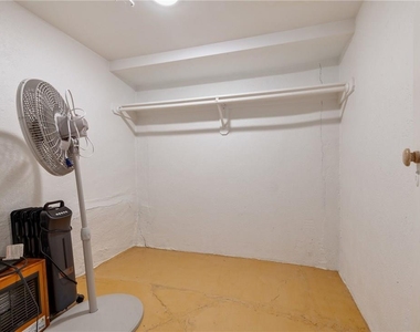 1501 W 9th St - Photo Thumbnail 14