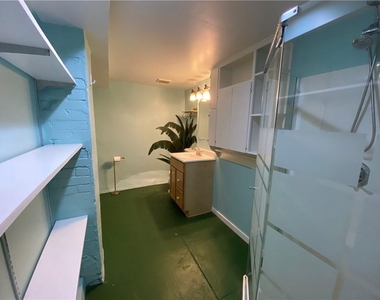 1501 W 9th St - Photo Thumbnail 29