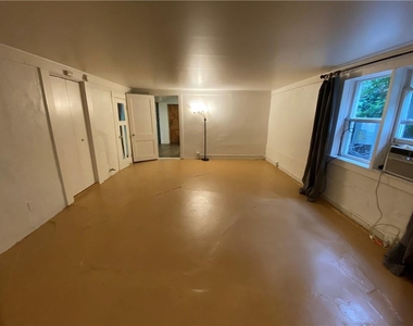 1501 W 9th St - Photo Thumbnail 17