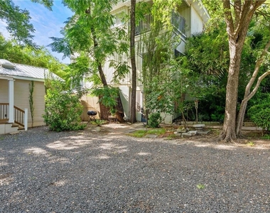1501 W 9th St - Photo Thumbnail 32