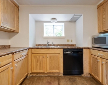 1501 W 9th St - Photo Thumbnail 7