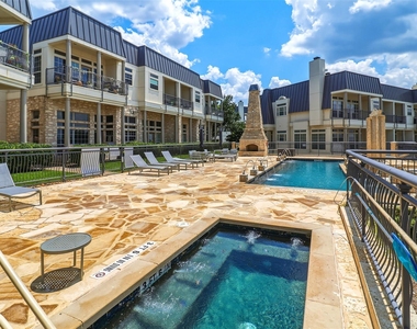 2918 Ranch Road 620 N - Photo Thumbnail 26