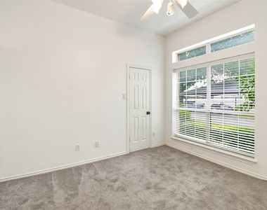 2918 Ranch Road 620 N - Photo Thumbnail 13