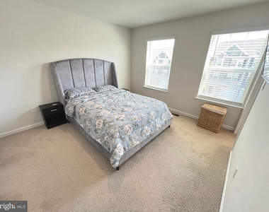 4917 Arcola Road - Photo Thumbnail 23