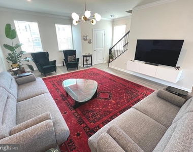 4917 Arcola Road - Photo Thumbnail 18