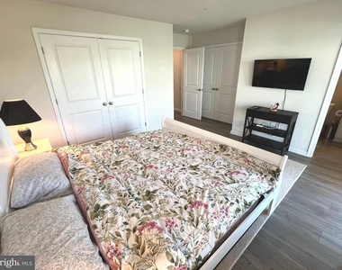 4917 Arcola Road - Photo Thumbnail 4