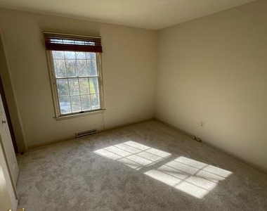 36 Talbott Avenue - Photo Thumbnail 16