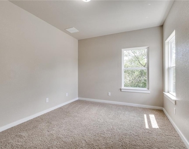 3300 Elija St - Photo Thumbnail 7