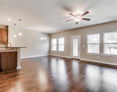 3300 Elija St - Photo Thumbnail 5