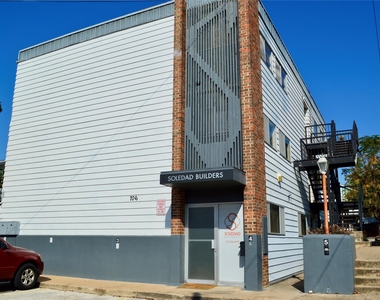 706 W 34th St - Photo Thumbnail 1