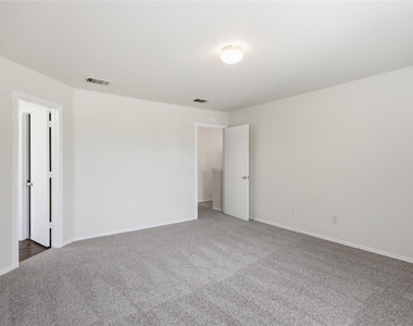 18120 Topsail St - Photo Thumbnail 20