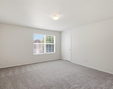 18120 Topsail St - Photo Thumbnail 18