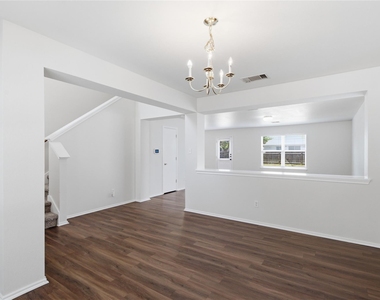 18120 Topsail St - Photo Thumbnail 5
