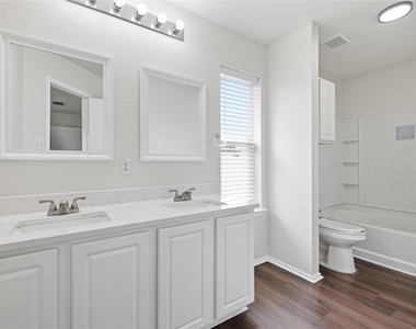 18120 Topsail St - Photo Thumbnail 22