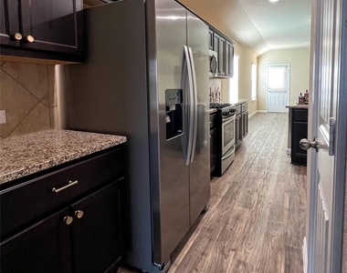 11013 Ukaoma Way - Photo Thumbnail 7