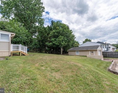 906 Rosedale Avenue - Photo Thumbnail 36