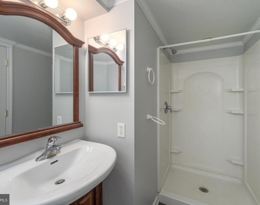 906 Rosedale Avenue - Photo Thumbnail 22