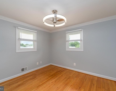 906 Rosedale Avenue - Photo Thumbnail 18