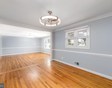 906 Rosedale Avenue - Photo Thumbnail 7