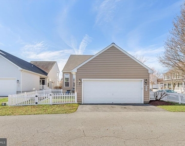 301 Adelaide Drive - Photo Thumbnail 41