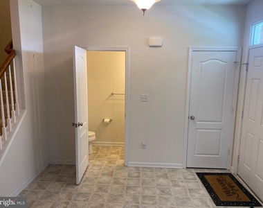 1662 W Matisse Drive - Photo Thumbnail 3