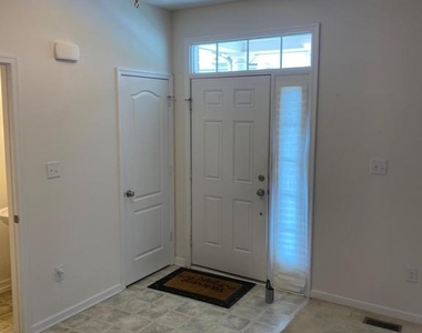 1662 W Matisse Drive - Photo Thumbnail 2