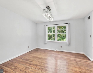 6 Janice Drive - Photo Thumbnail 7