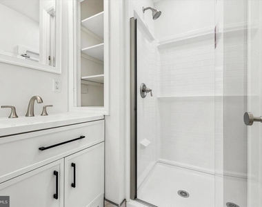 6 Janice Drive - Photo Thumbnail 15