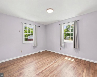 6 Janice Drive - Photo Thumbnail 16