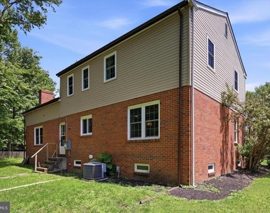 6 Janice Drive - Photo Thumbnail 22