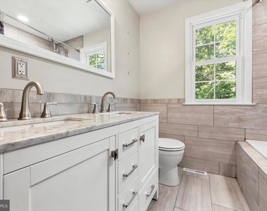 6 Janice Drive - Photo Thumbnail 18