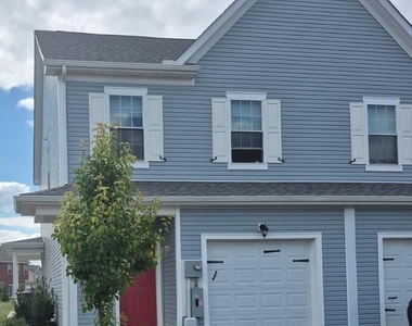 531 Ruth Way - Photo Thumbnail 2