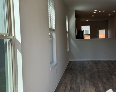 86 Pacific Loon St - Photo Thumbnail 3
